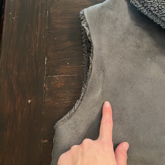 Velvet Graham & Spencer Faux Suede/Shearling Vest (Sz S) - Picture 13 of 16